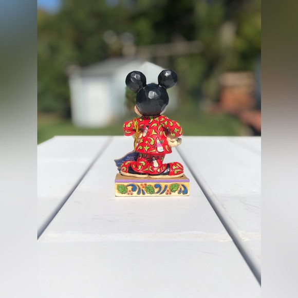 Disney showcase collection Mickey Mouse ceramic figure statue NWT and box - Picture 2 of 9